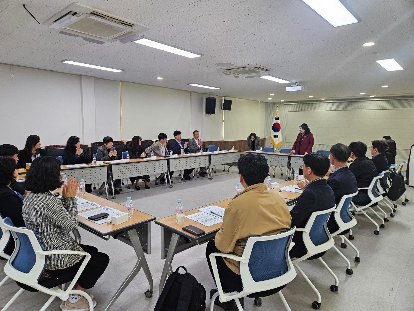 초등학교 교육과정 지원단 수업 협의체 사진